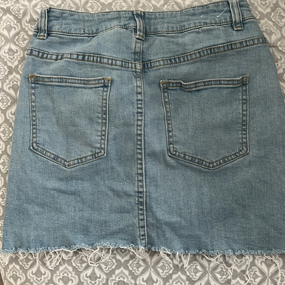 blue jean skirt - Picture 3 of 3